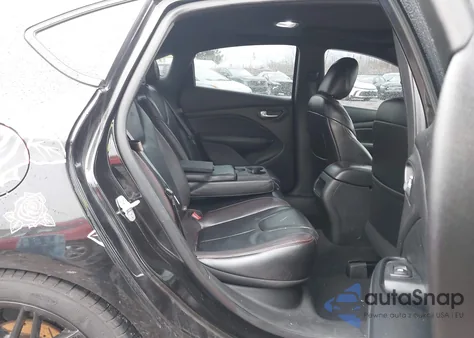 2015 Dodge Dart Gt z USA, uszkodzony, nr VIN 1C3CDFEB2FD253230